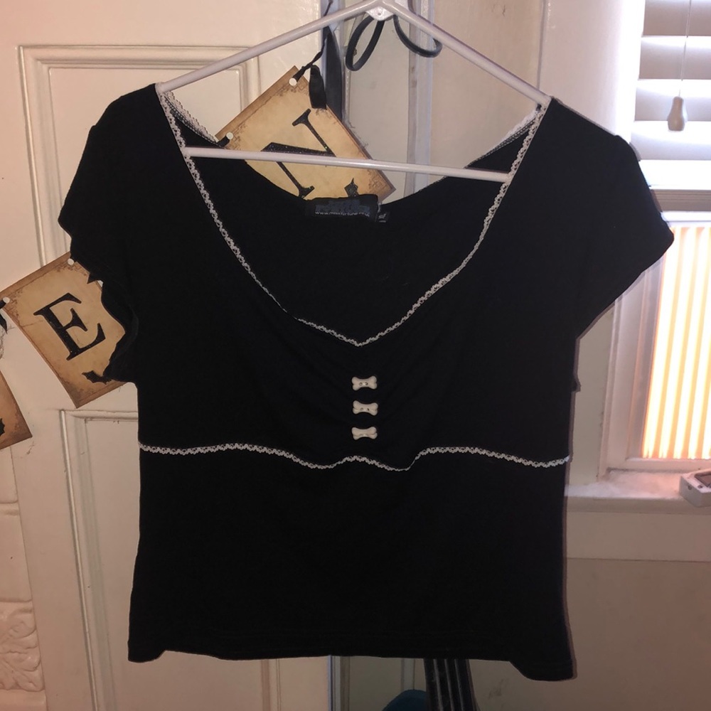 psychobilly goth black crop top w/ bones and lace